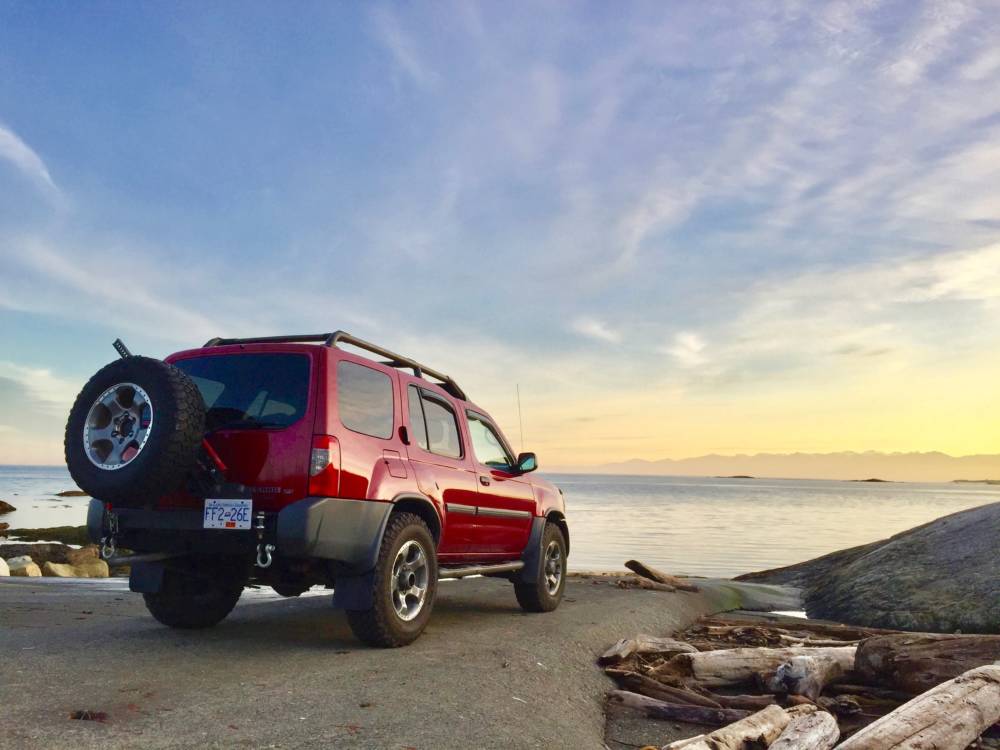 1st Gen Nissan Xterra Rear Bumper Kit 4